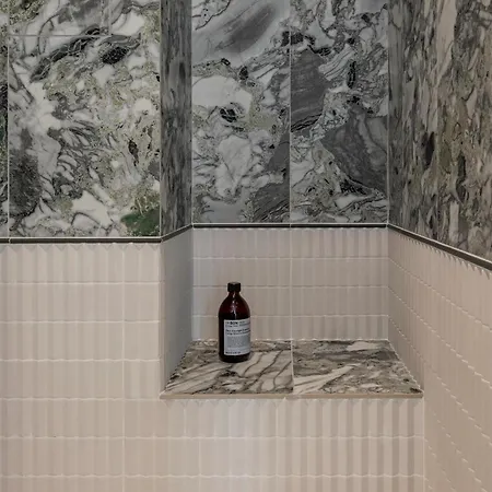 Sloth Loft Montmartre 2025 Refresh アパート パリ