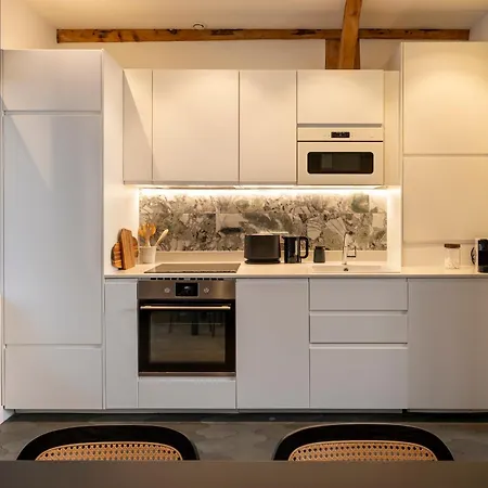 Апартаменты Sloth Loft Montmartre 2025 Refresh Париж
