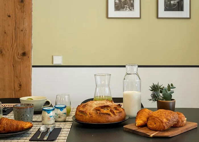 Апартаменты Sloth Loft Montmartre 2025 Refresh