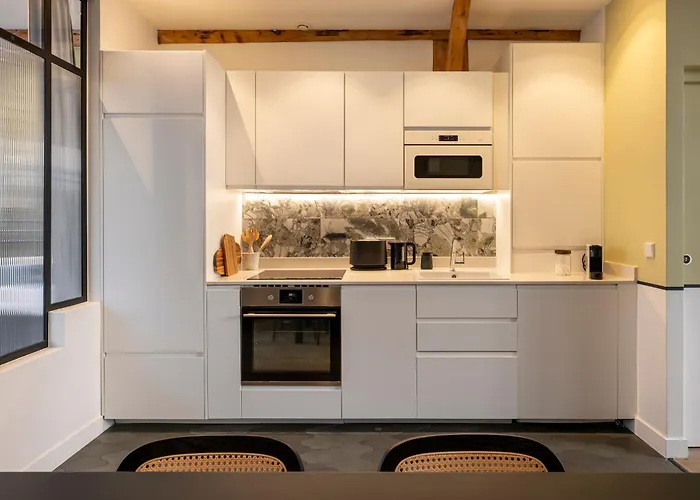 Апартаменты Sloth Loft Montmartre 2025 Refresh Париж